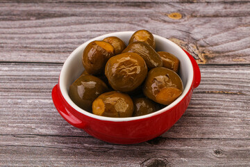 Marinated feijoa in the bowl
