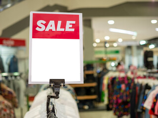 Blank product price tag Show sales of products In the mall.