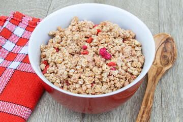 bol de muesli aux framboises