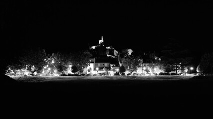 lourmarin by night