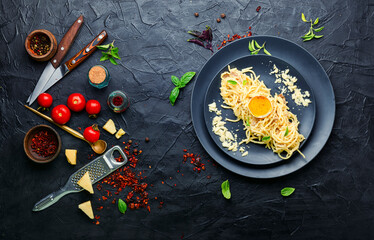 Spaghetti carbonara with bacon