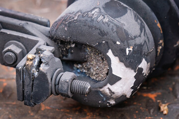 Parallel groove connector that are damaged by severe short circuits. Causing melting on the...