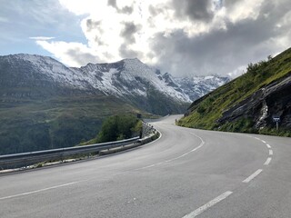 Mountain road - Grossglockner High Alpine Road, Austria (Großglockner Hochalpenstraße)