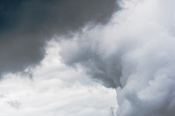 Bedrohliche Wolken