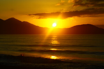 nascer do sol, por do sol