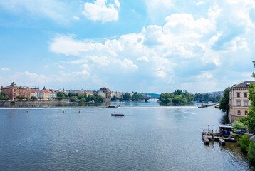 Rzeka woda panorama stare miasto czechy praga © Dariusz