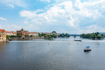 Rzeka łódź panorama stare miasto czechy praga © Dariusz