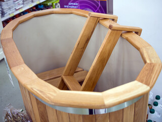 Wooden hot tub for sauna oval with ladder