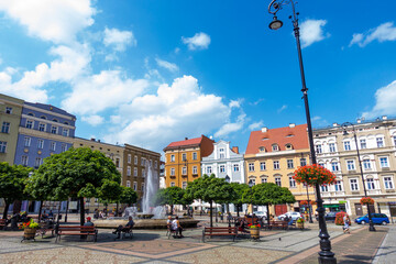 Rynek stare miasto fontanna © Dariusz