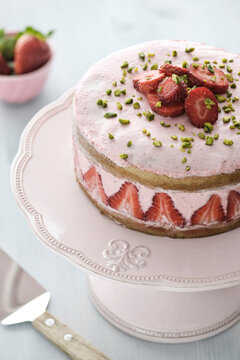 Strawberry Yogurt Cream Cake