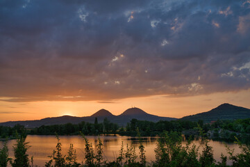Fototapeta premium sunset in the euganean hills
