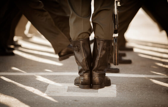 soldiers motion