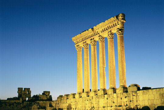 Lebanon, Bekaa Valley, Baalbek, Roman Temple of Jupiter, dusk