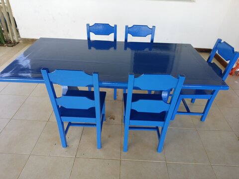 blue tabble