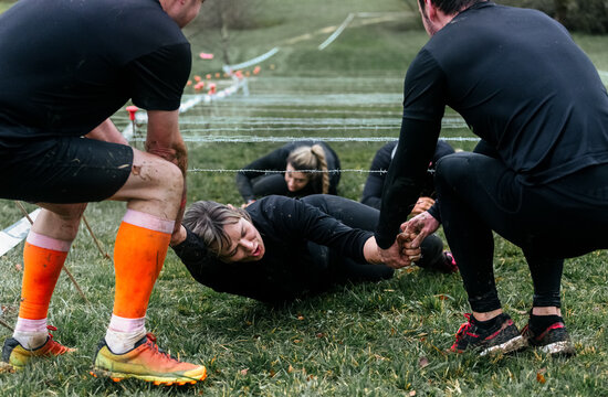 Mud race - Powered by Adobe