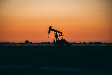 oil pump at sunset