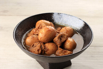 Semur Telor Tahu, is Indonesian Traditional Dish Made from Boiled Egg adn Fried Tofu, add Soy Sauce. This Dish is Kind of Comfort Food in Indonesia