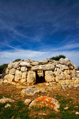 Naveta occidental de Biniac-l´Argentina (época pretalayótica). Migjorn.Menorca.Baleares.España. © Tolo