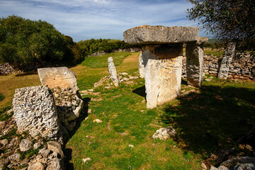 Santuario talayótico de Talatí de dalt, recinto de Taula. Migjorn.Menorca.Baleares.España. © Tolo