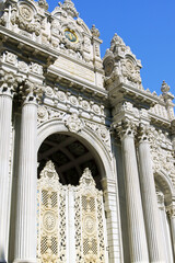 Naklejka premium Dolmabahçe Palace entrance gate in Istanbul, Turkey