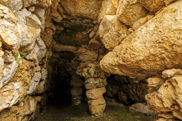 Navetiforme,poblado talayótico de Son Mercer de Baix(s.XII a.c.). Menorca. Baleares.España. © Tolo