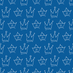 Fototapeta premium Seamless pattern of doodle queen or king crowns