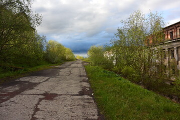 Obraz premium early summer landscape shots of the city