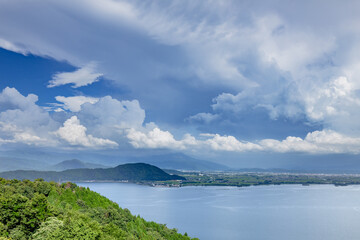 Fototapeta na wymiar 展望台から眺める琵琶湖