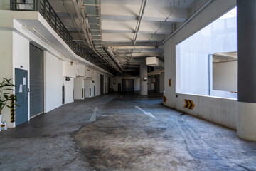 Obraz premium Common space road at industrial building.