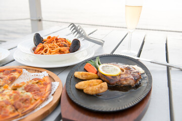 テラスでの食事