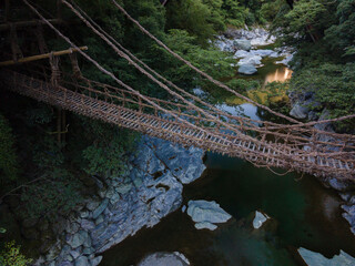 祖谷のかずら橋のドローン写真