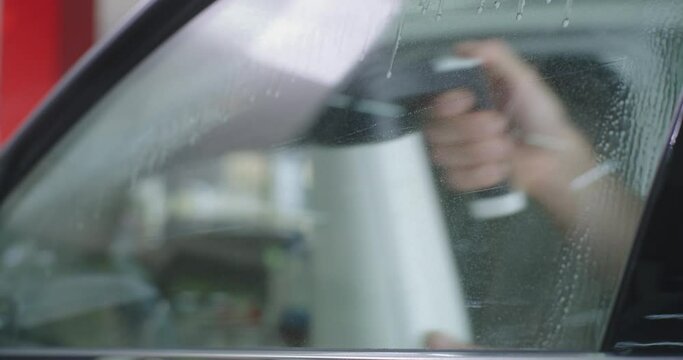 Crop mechanic cutting film on vehicle window
