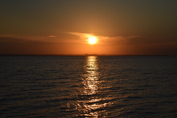 Fototapeta premium sunset over the sea