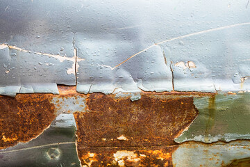 Corroded surfaces that rust