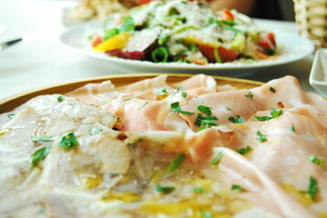 レストランの料理