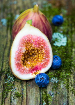 Figs and blueberries