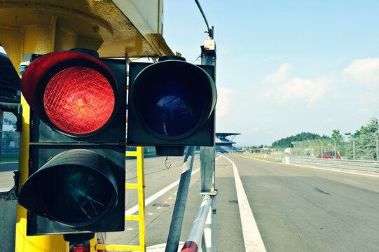Red Traffic Light - Race Track