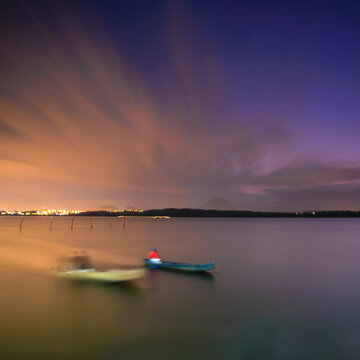 Fisherman Island - Ilha das Caieiras - Vit&Ocirc;&oslash;&Omega;_ria, Brazil.