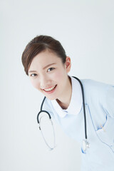 笑顔の女性看護師