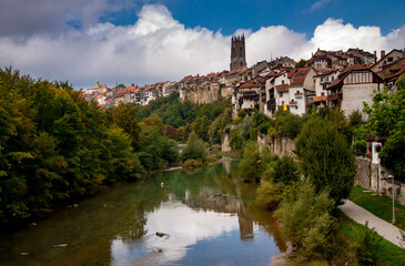 Fototapeta na wymiar The City View of the Sarine River in Fribourg, Switzerland.