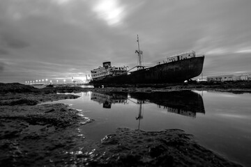 Abandoned ship called Tellamon