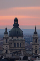 Fototapeta na wymiar St. Stephen's Basilica in Budapest 