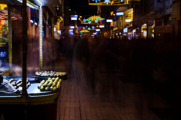 night traffic in the city