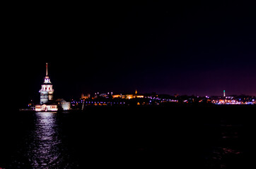 Fototapeta na wymiar Kiz tower in Istanbul