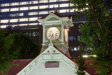 札幌時計台夜景、夏