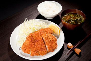 とんかつ定食