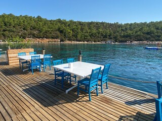 Obraz premium top vew wooden table on the sea