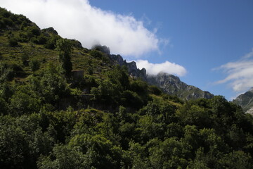 Obraz na płótnie Canvas Mountains in the North of Spain