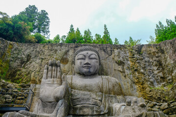 Fototapeta na wymiar statue of buddha in Usuki