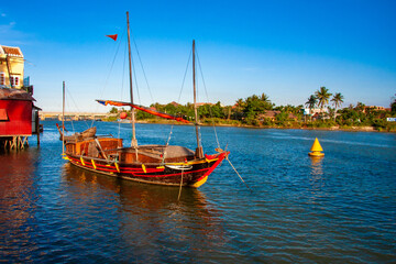 Obraz premium Segelboot nahe Hoi An